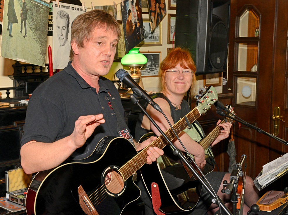 Christian der "ErklärBär" im Café Antik
Foto: U.Grützner